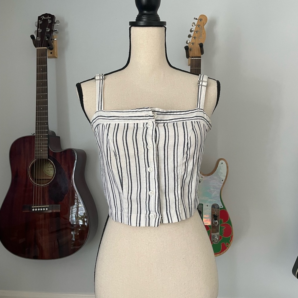 Brandy Melville • Striped button-up tank